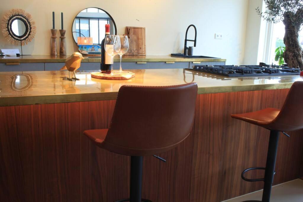 Luxury Harbour Suite With Private Parking Loosdrecht Exterior photo